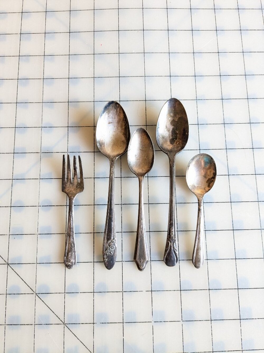 Set of 5 Silverplate Serving Spoons and a Fork Vintage
